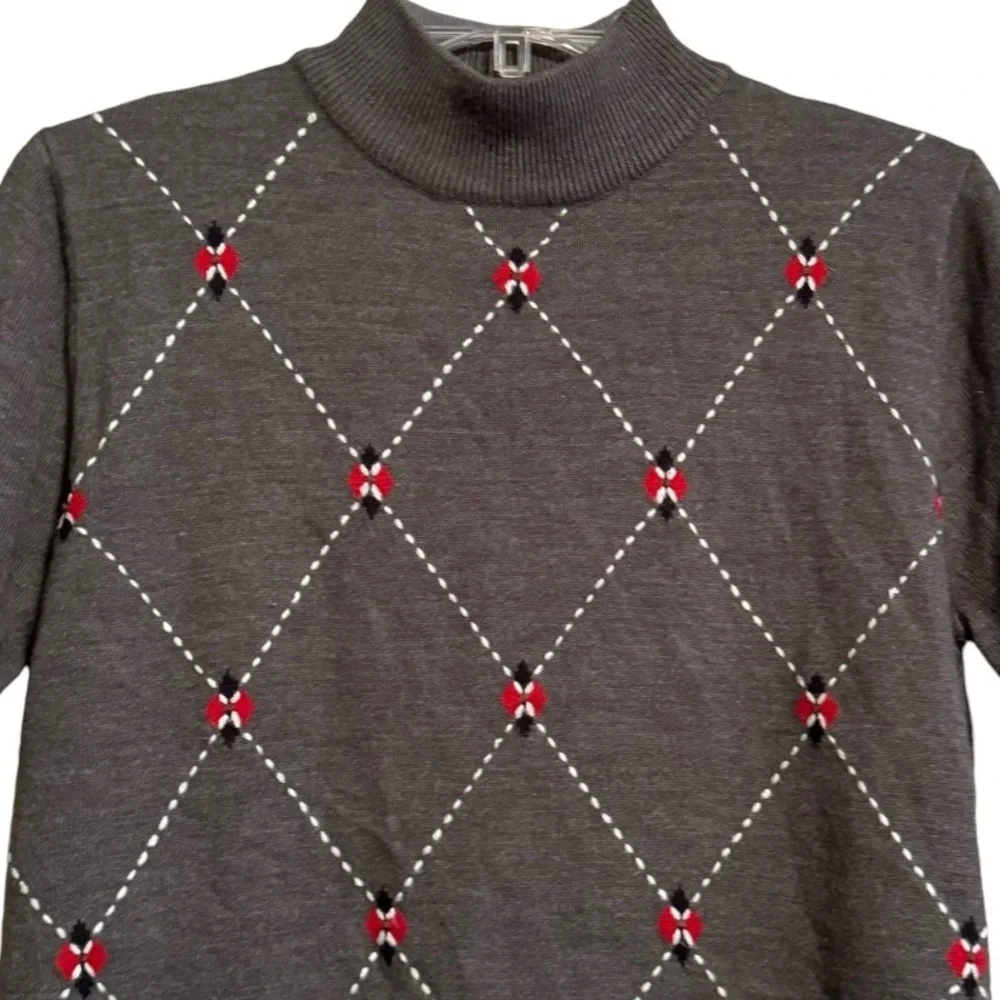 Vintage Sag Harbor Sweater‎